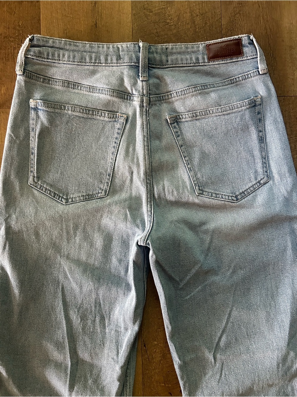 Hollister Ultra High Rise Vintage Straight Jeans Light Wash W28 L29 - Picture 12 of 15